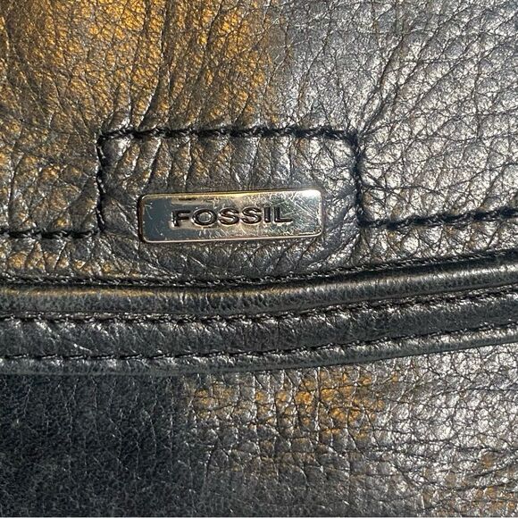 Fossil Black Pebble Leather Trifold Wallet - Picture 3 of 11